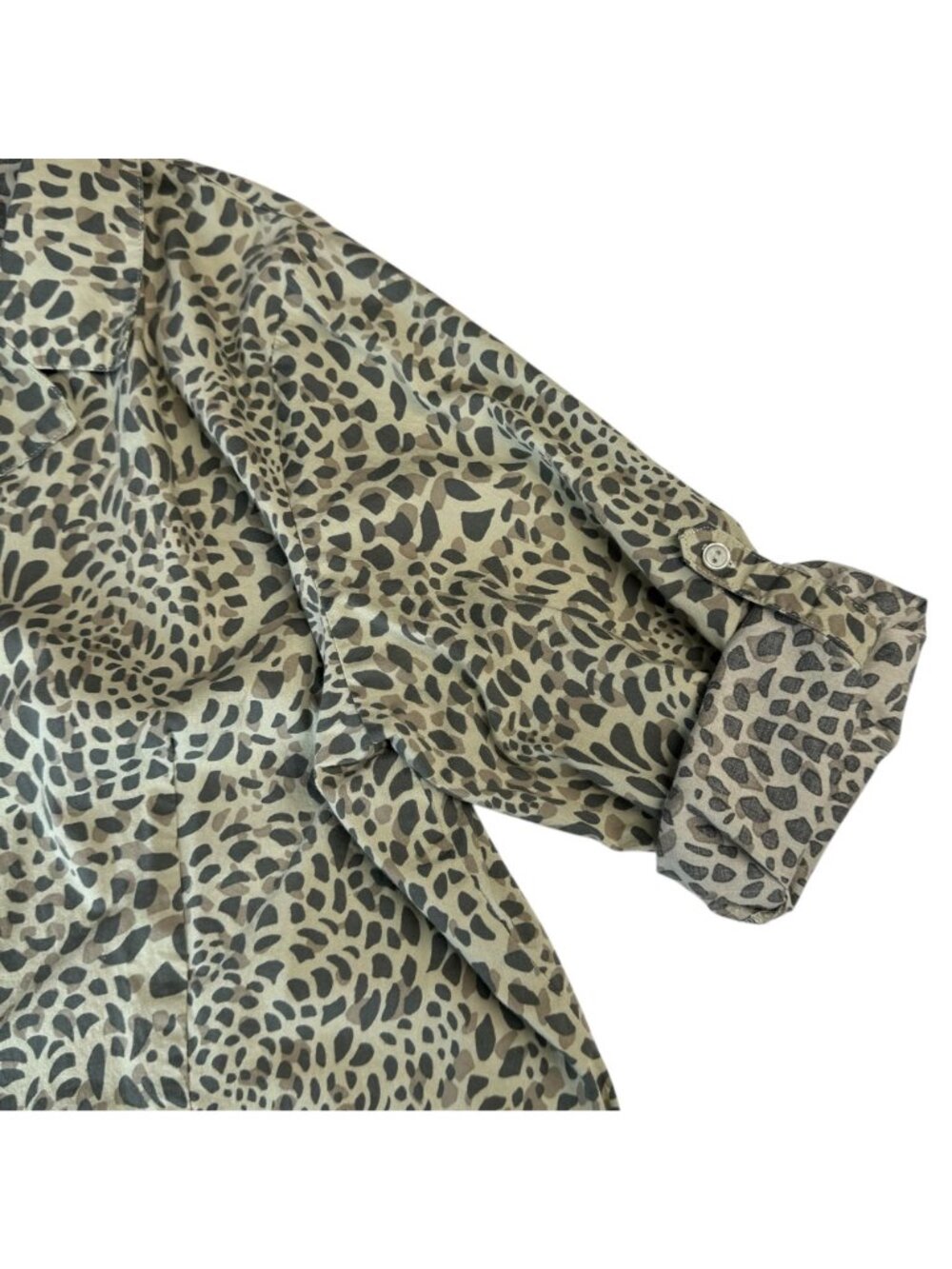 D & Co Womens 1X Green Animal Print Button-Down Blouse 3/4 Tab Sleeves L - Picture 6 of 10
